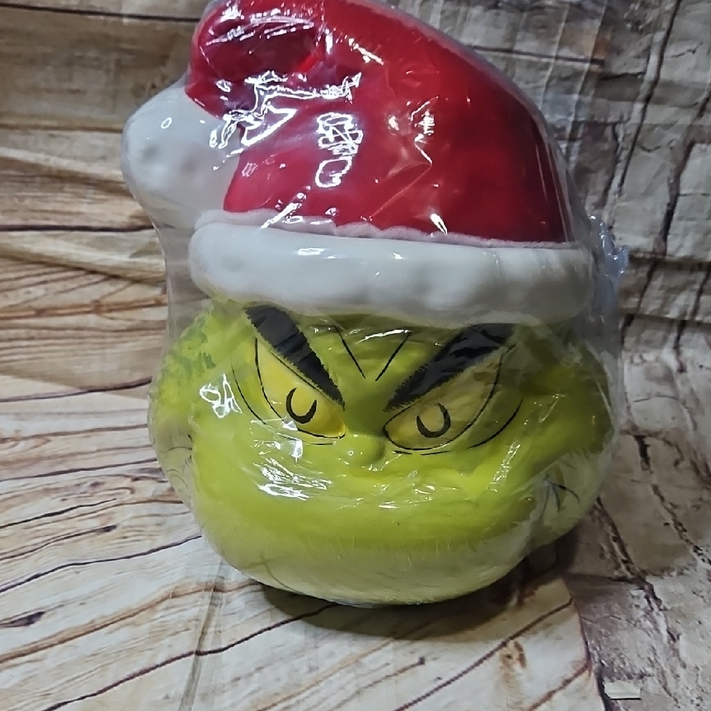 Dr. Seuss Grinch Ceramic Cookie Jarโ Sleigh Bell Bistro 9x10 Torn Shrink Wrap